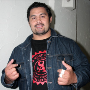 Mark Hunt Hanging Out